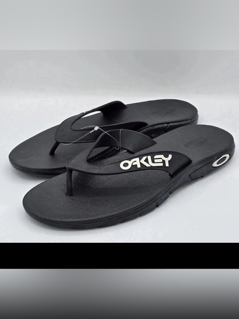 OAKLEY B1B Flip Flop Men's Sandals Black White Detail Size 9 M US